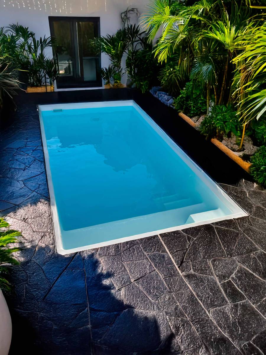 Vue réelle de la piscine Mahina installée à La Fare-les-Oliviers