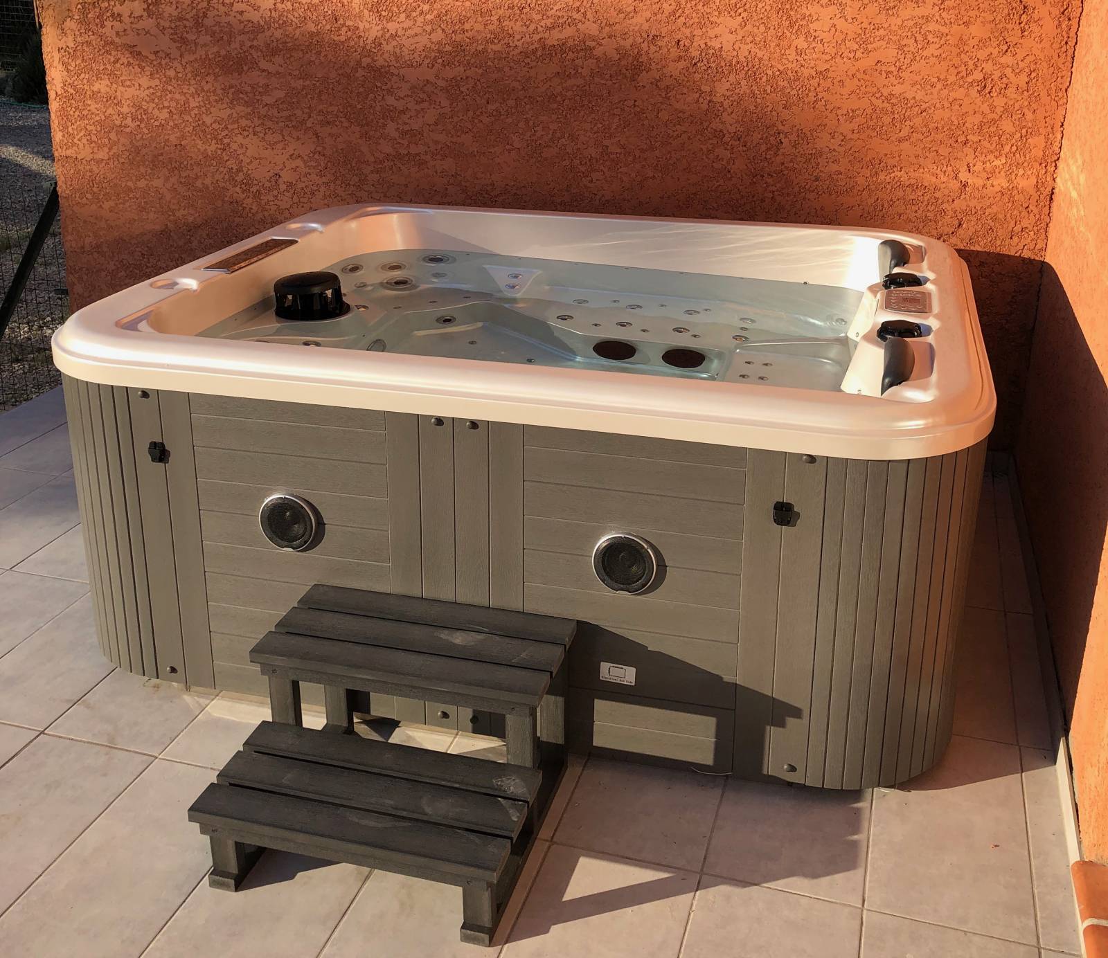 spa 5 places a Fos sur mer pres d'Istres