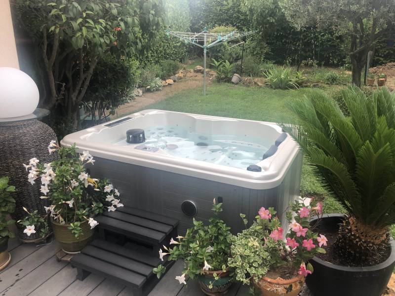 Achat de Spa 4 places extérieur a Antibes