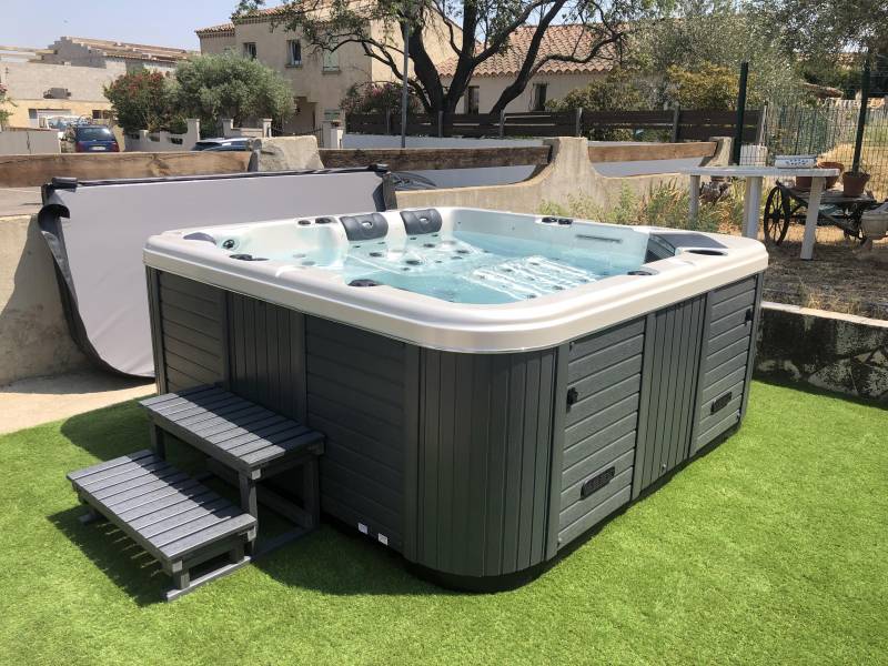 Installation et vente d'un Spa 6 places a Miramas