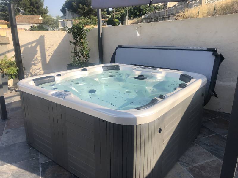 Achat de spa 6 places extérieur a Martigues