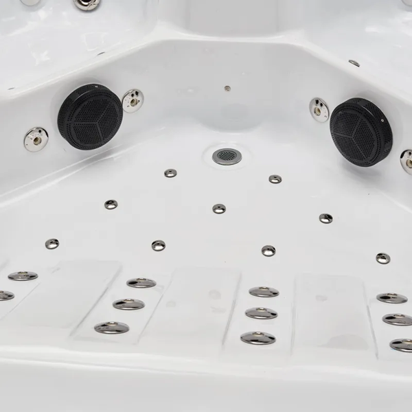 Spa pour 4 personnes en places multi pompes Toulon