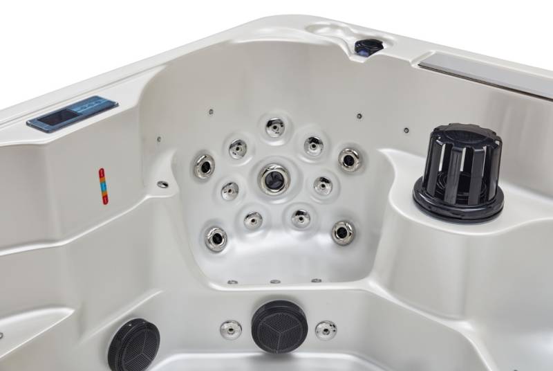 Zoom sur les jets du spa Caraïbes – Répartition technique pensée pour une relaxation musculaire efficace