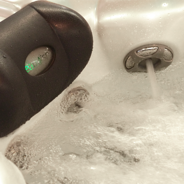 Spa 6 places 2 personnes allongées à Aubagne